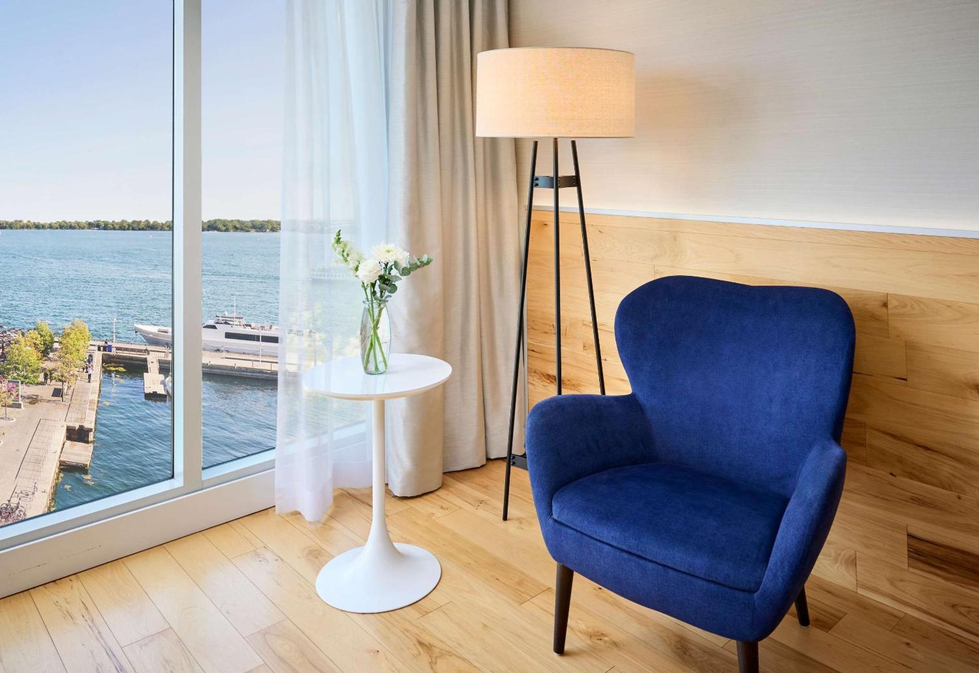 Radisson Blu Toronto Downtown 호텔 외부 사진