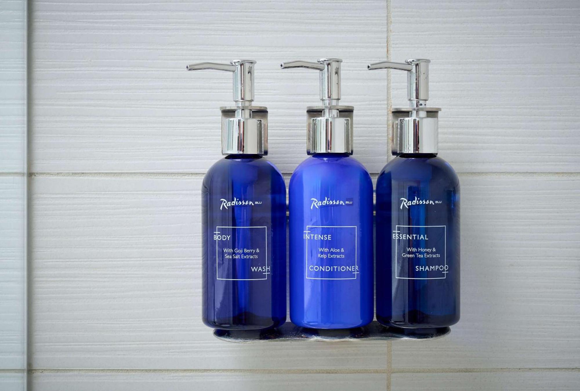 Radisson Blu Toronto Downtown 호텔 외부 사진